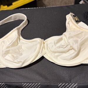 Wacoal Cream Satin Bra